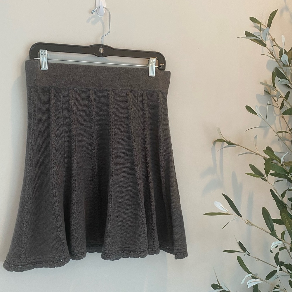 Adorable knit skirt with elastic waist